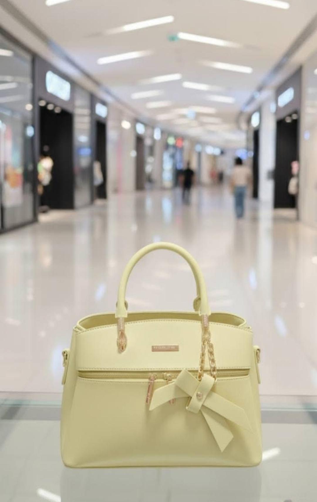 Rexin Material hand bag (4 zipper hand bag)